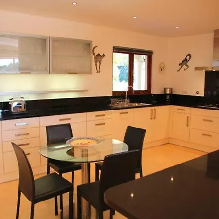Sleeps 8 Pool Air Con T480372 * Quinta do Lago