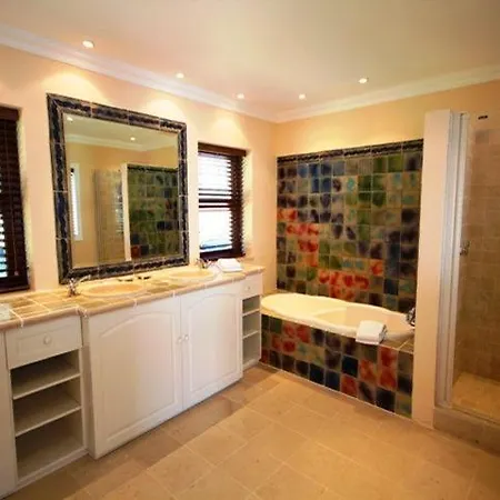 Sleeps 8 Pool Air Con T480372 Quinta do Lago